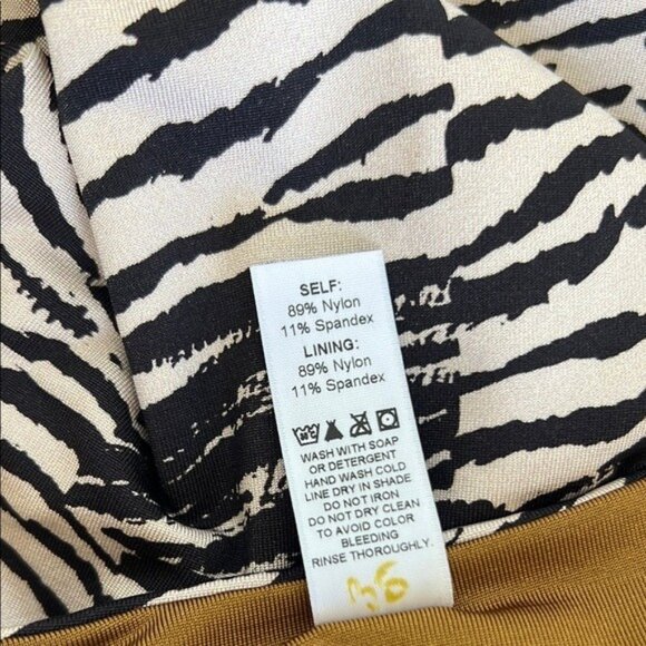 NWT WET Tie Shoulder One Piece Swimsuit in Zebra - XL - Picture 7 of 7